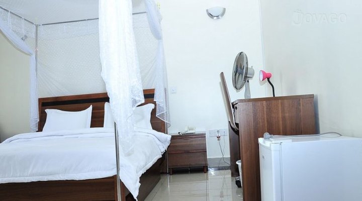 Five To Five Hotel