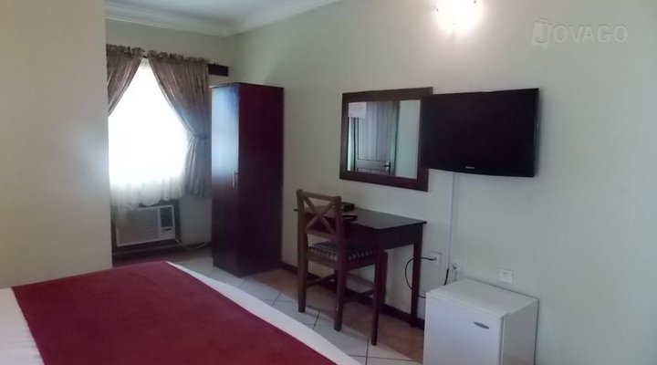 Adig Suites, Awka