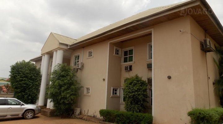 Adig Suites, Awka