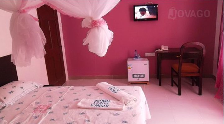 Kisiwa Guest House Lodge