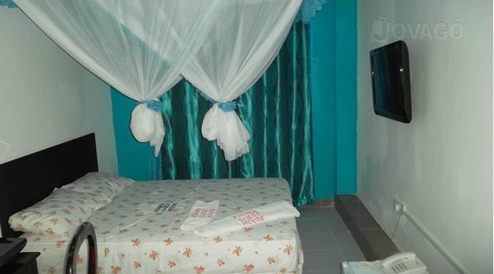 Kisiwa Guest House Lodge