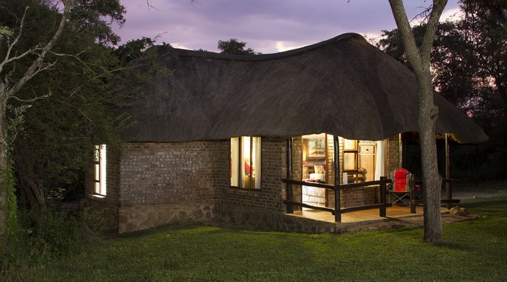 Mahathi Bush Lodge