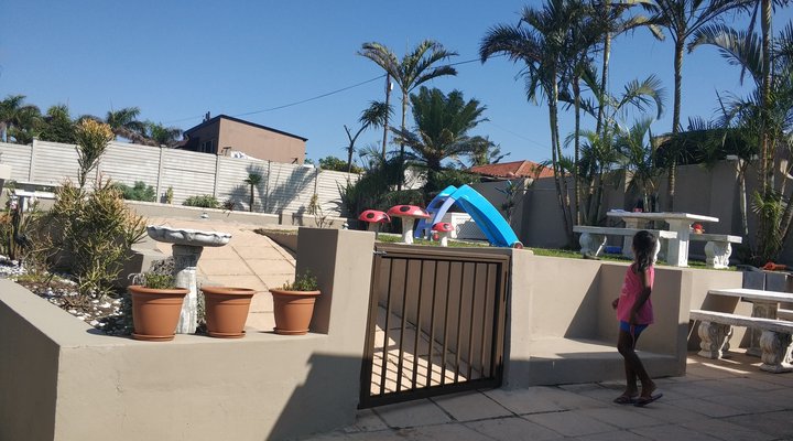 Bluff-Marine Drive Luxury Self Catering Cottage A