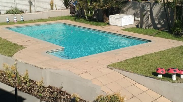 Bluff-Marine Drive Luxury Self Catering Cottage B