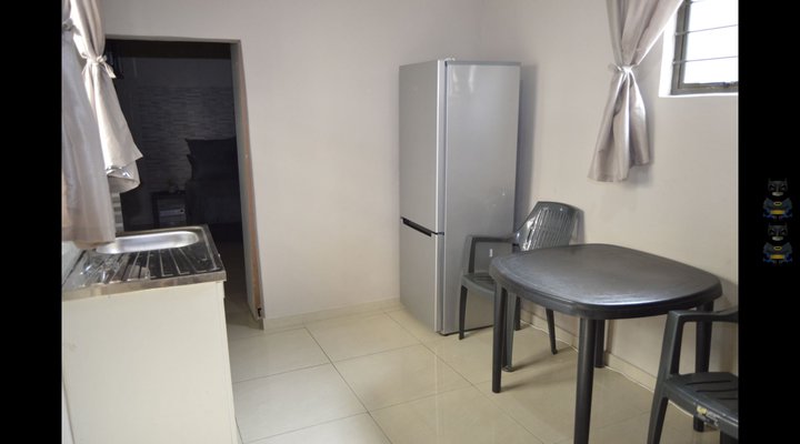 Bluff-Marine Drive Luxury Self Catering Cottage B