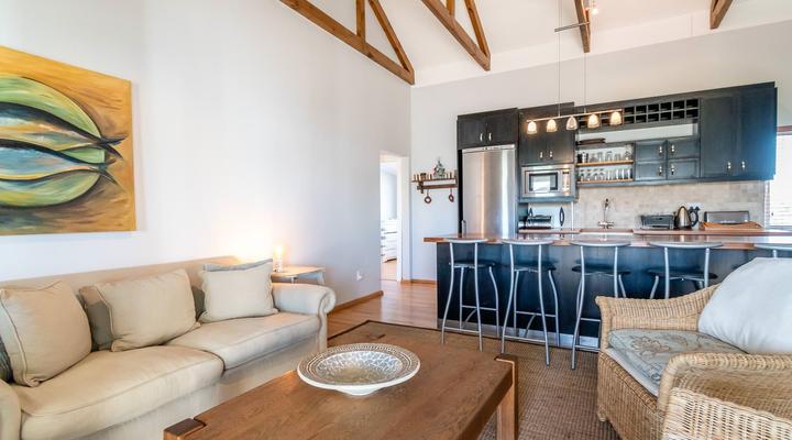 Trendy Lux Loft Apartment 