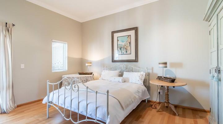 Trendy Lux Loft Apartment 