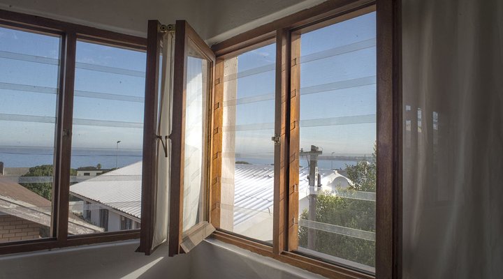 Bird Rock Cottage 700 metres to Grotto