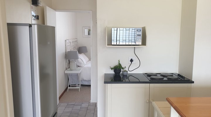 Silver Lining Beach Apartment