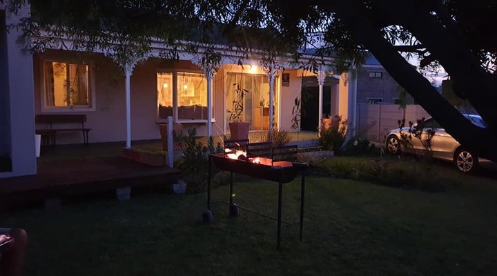 Sandy Bottoms Cottage