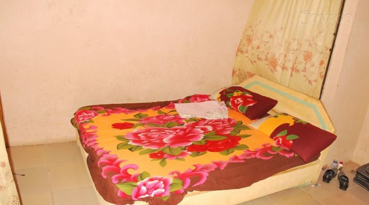 Johnco's Garden Hotel