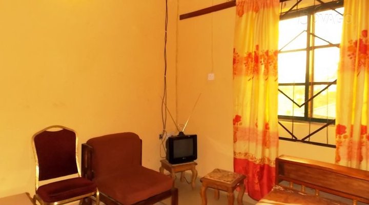 Igboji Guest House, Ozara Alayi