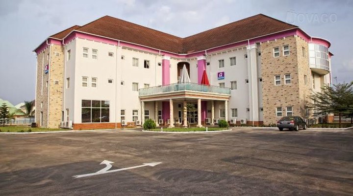Oxygen Holiday Resort, Owerri