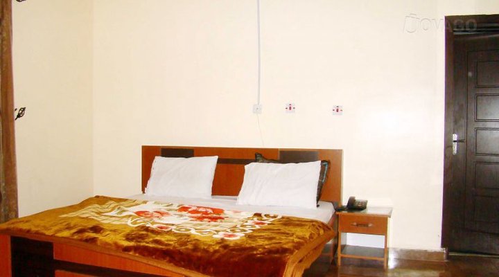 Domfav Hotel & Suites