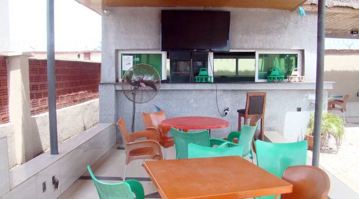 Domfav Hotel & Suites
