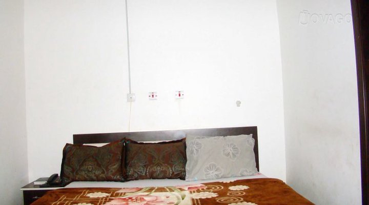Domfav Hotel & Suites