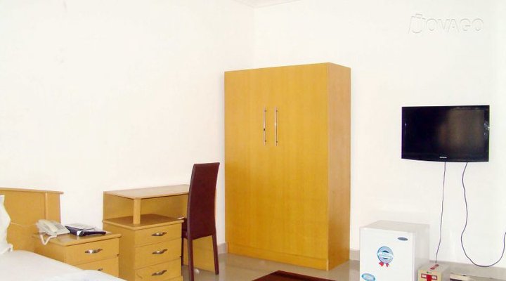 Domfav Hotel & Suites
