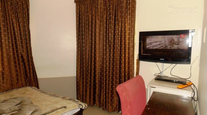 Orchard Villa, Surulere