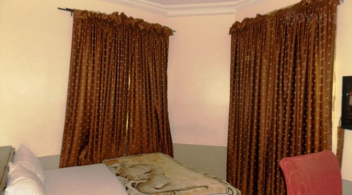 Orchard Villa, Surulere