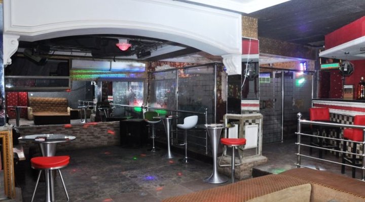 Sledge Lounge And Bar Limited