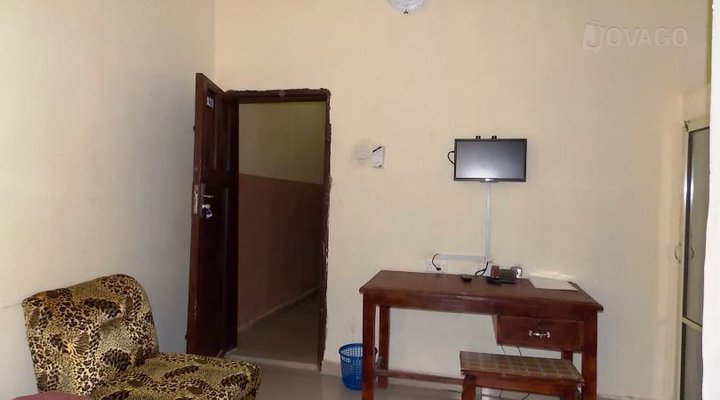 Stop Over Hotel, Ahaba Imenyi