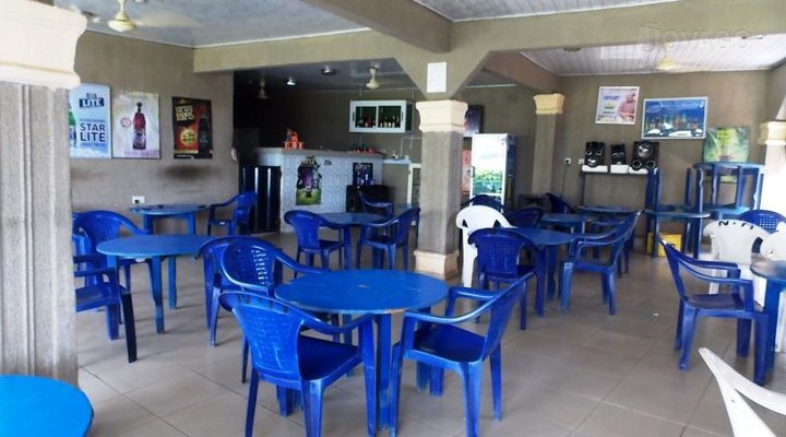 Stop Over Hotel, Ahaba Imenyi