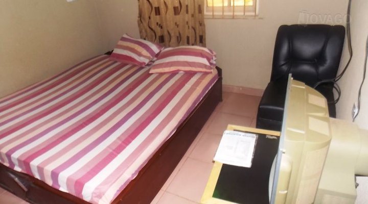 Avalon Suites & Gardens