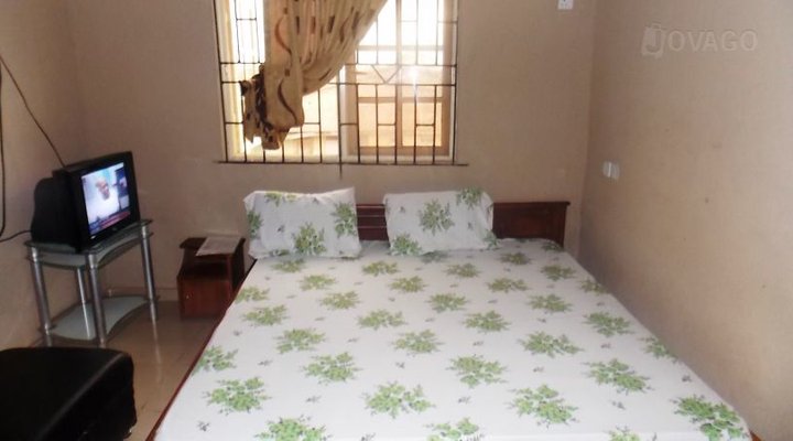 Avalon Suites & Gardens