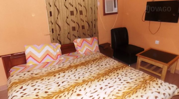 Avalon Suites & Gardens