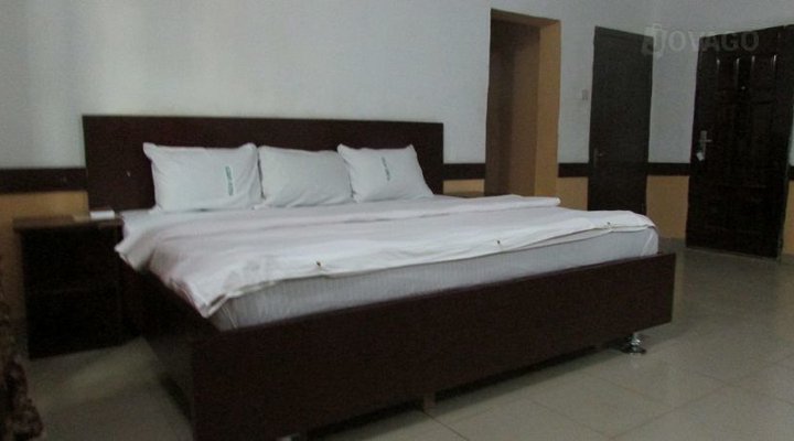 Olikon Suites
