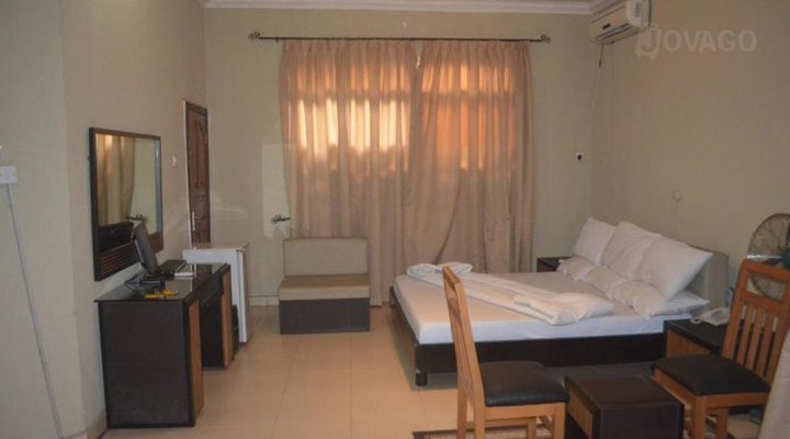 Doreana Hotel & Suite