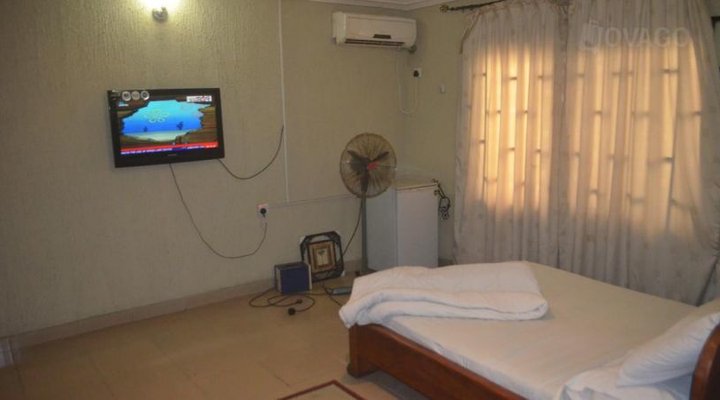 Doreana Hotel & Suite