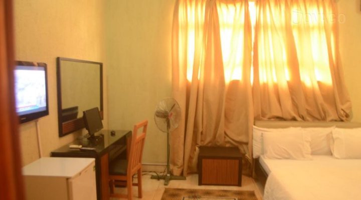 Doreana Hotel & Suite