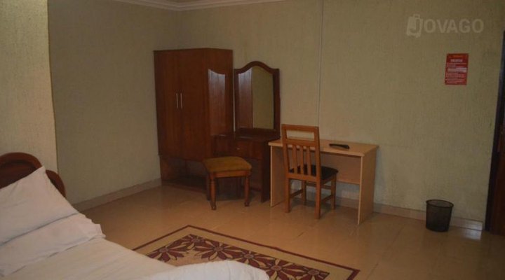 Doreana Hotel & Suite