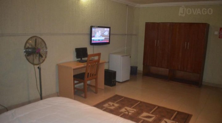 Doreana Hotel & Suite