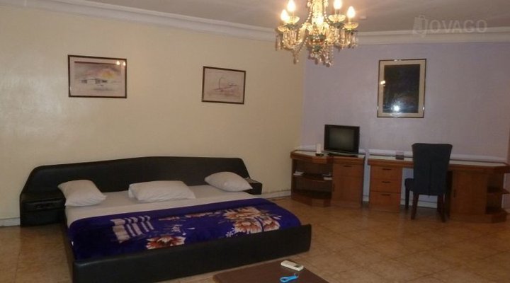 Maxin Lotus Hotel