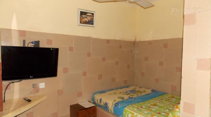 Erica Jos Guest House