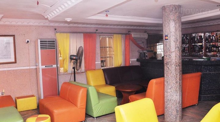 Tripple I Hotel and Suites