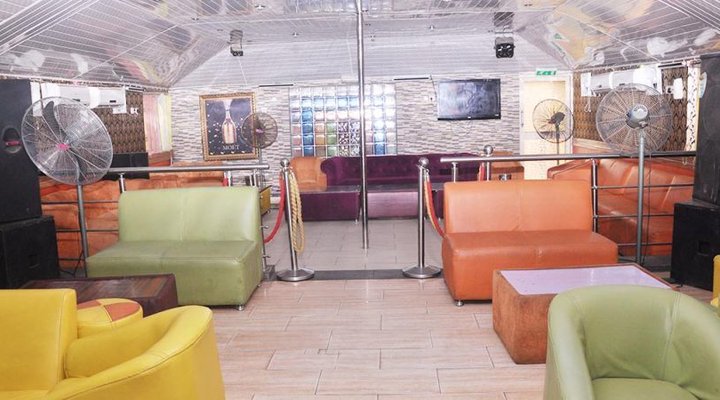 Tripple I Hotel and Suites