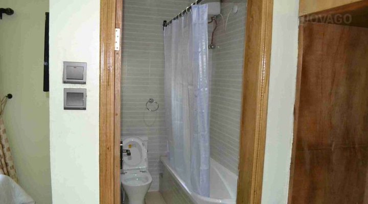 Nue Crest Hotel and Suites