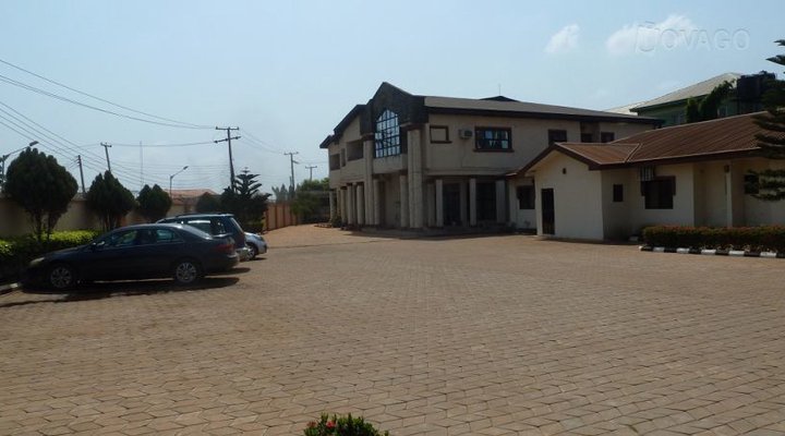 Adjuya Hotel