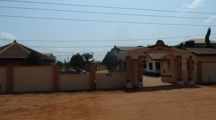 Adjuya Hotel