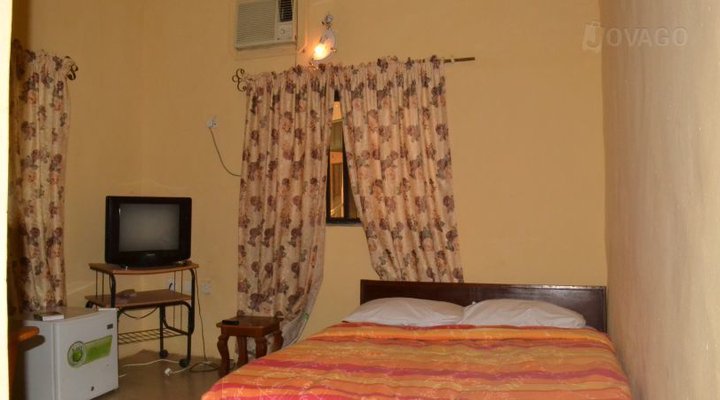 Golden Garden Suites