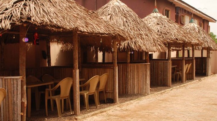 Mandy's Hotel And Suites