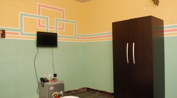 Mandy's Hotel And Suites