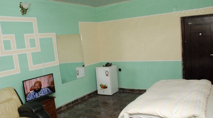 Mandy's Hotel And Suites