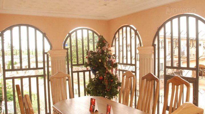 Mandy's Hotel And Suites