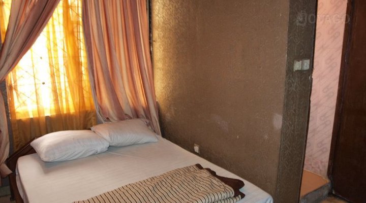 De Next Hotel Limited (Akoka)