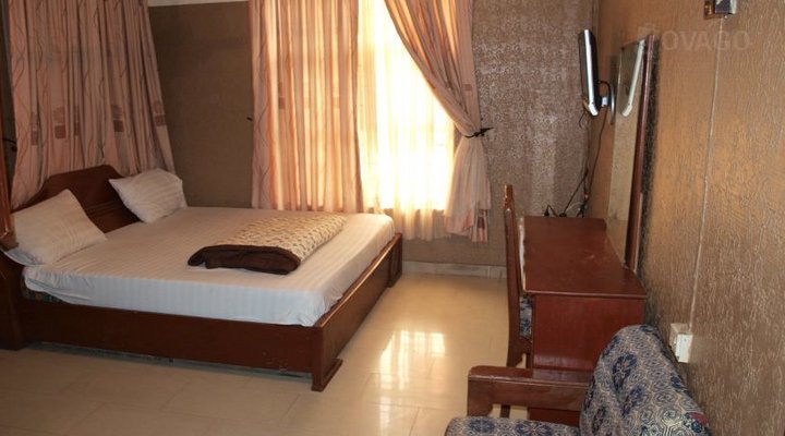 De Next Hotel Limited (Akoka)
