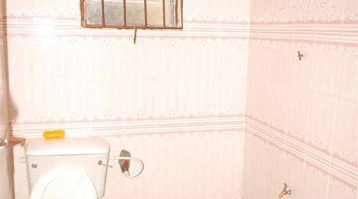 Yin-Baba Guest House